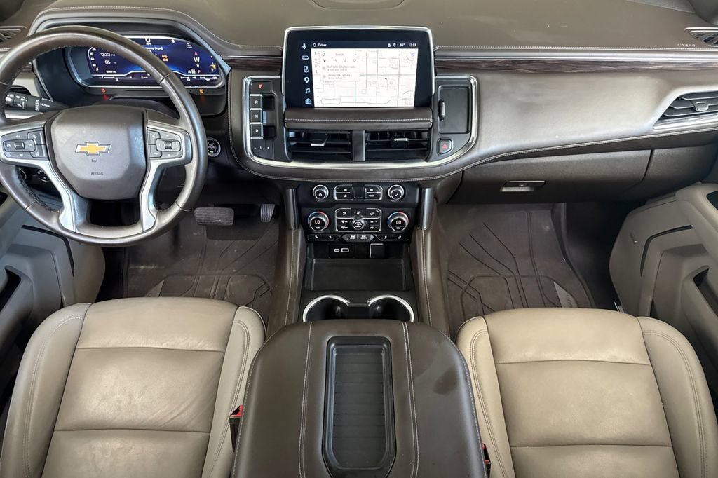 Used 2023 Chevrolet Suburban LT w/ Luxury Package AWD/4WD image 13