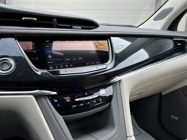 Used 2023 Cadillac XT6 Premium Luxury w/ Technology Package AWD/4WD image 43