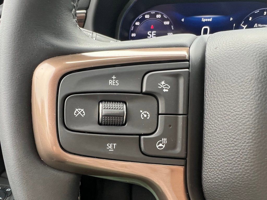 Used 2024 Chevrolet Tahoe High Country w/ Premium Package AWD/4WD image 13