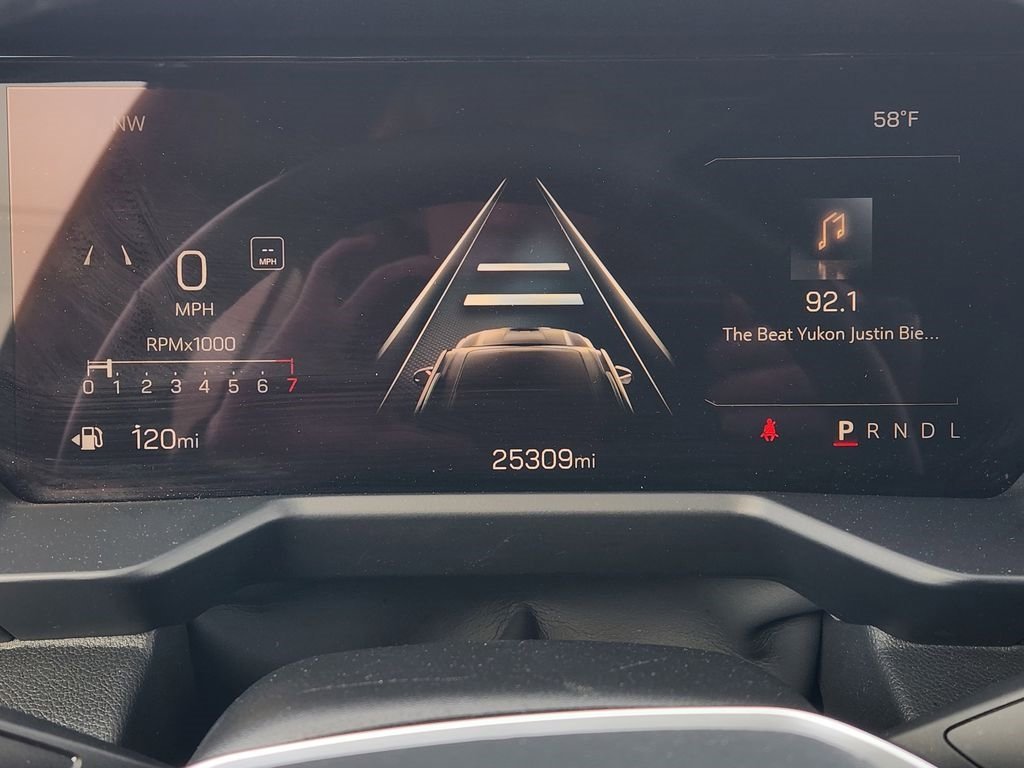 Used 2025 GMC Acadia Elevation FWD image 17