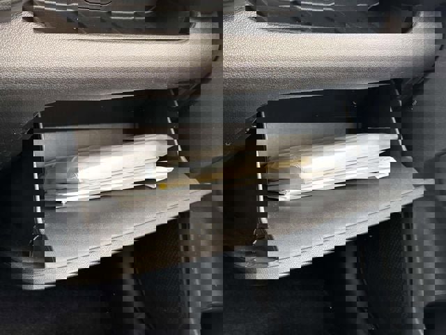 Used 2023 Hyundai Venue SEL image 33