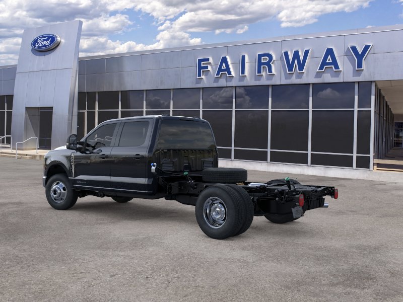 New 2025 Ford F350 XLT w/ XLT Value Package AWD/4WD image 4