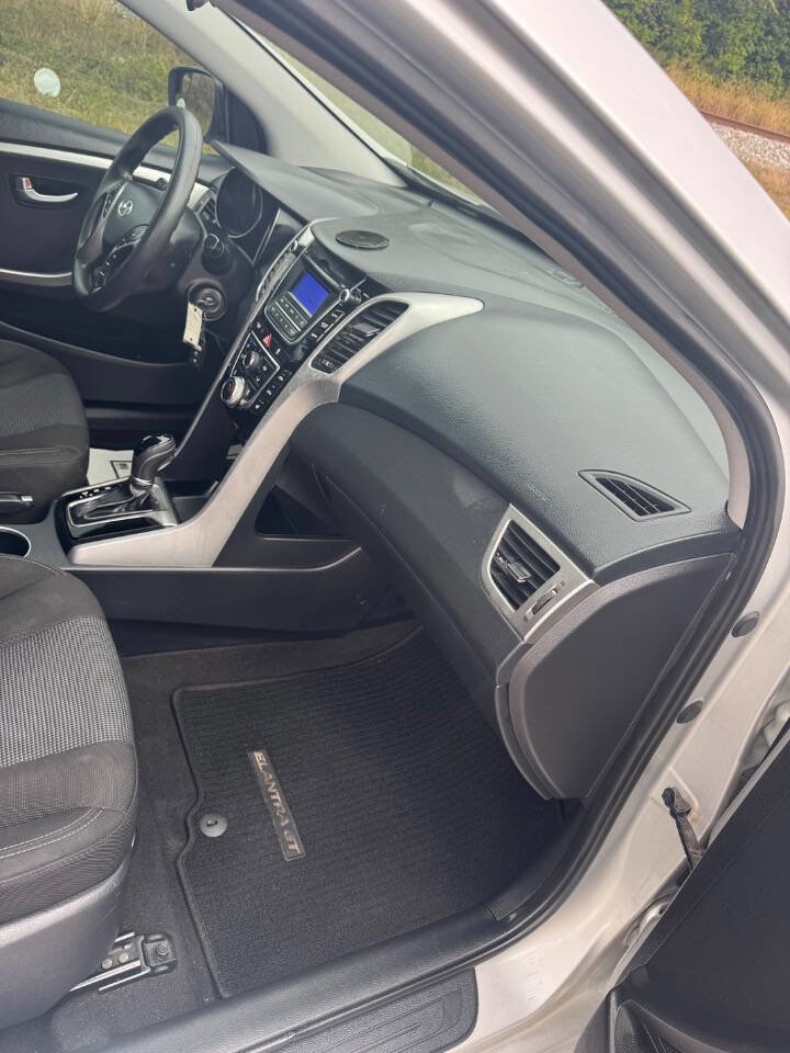 Used 2014 Hyundai Elantra GT FWD image 11