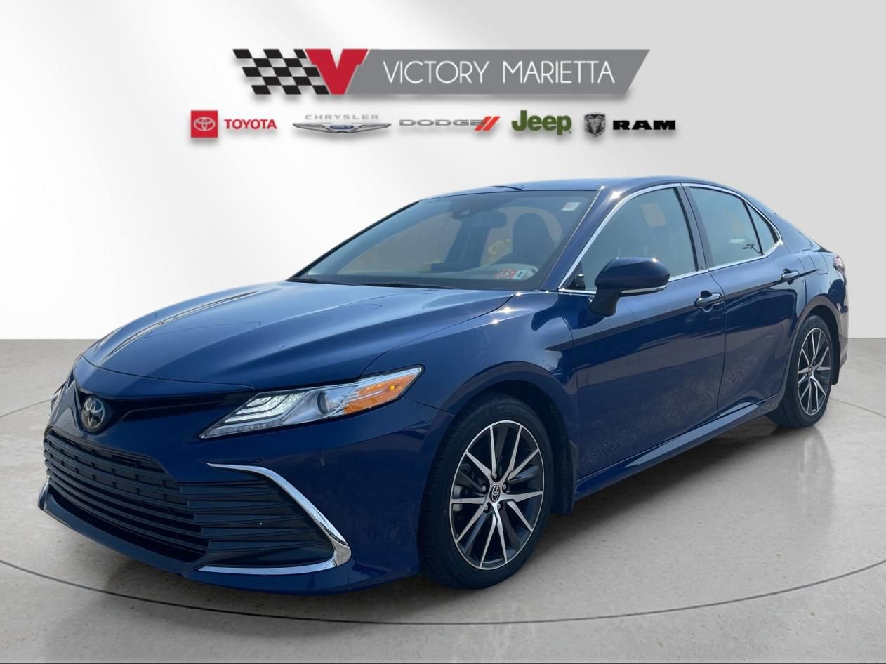 Used 2023 Toyota Camry XLE w/ Cold Weather Package FWD image 1