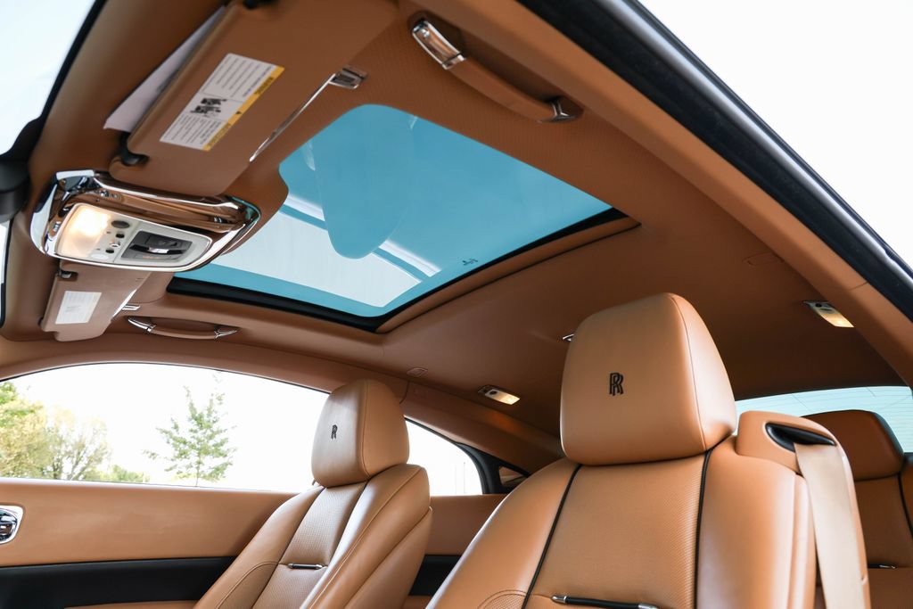 Used 2020 Rolls-Royce Wraith RWD image 21