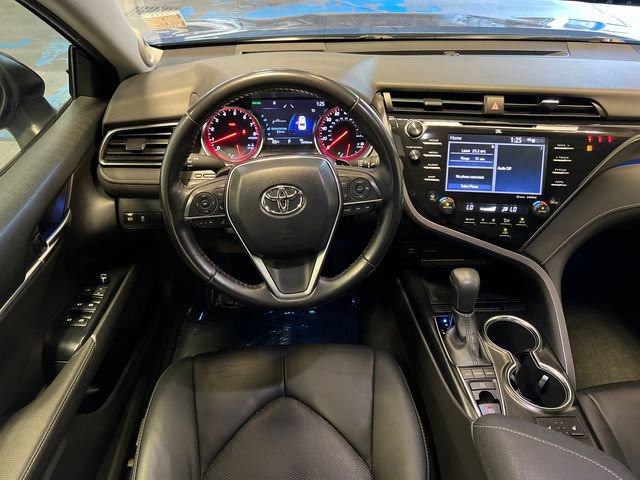 Used 2019 Toyota Camry XSE image 18