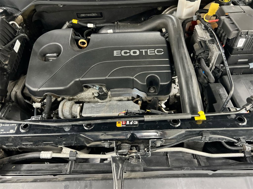 Used 2019 Chevrolet Equinox LT w/ Driver Convenience Package image 24