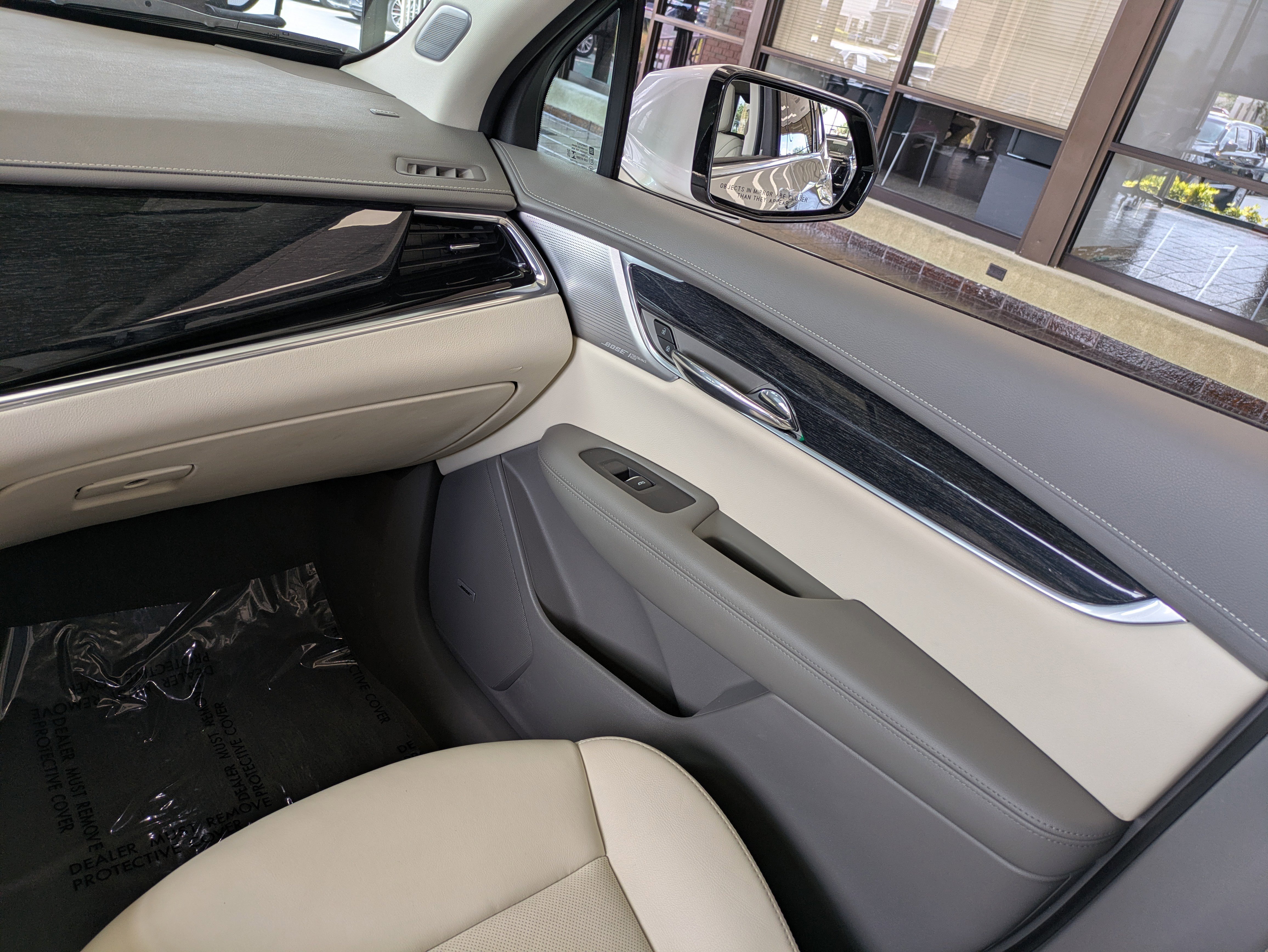 Certified 2023 Cadillac XT6 Premium Luxury w/ Technology Package AWD/4WD image 16