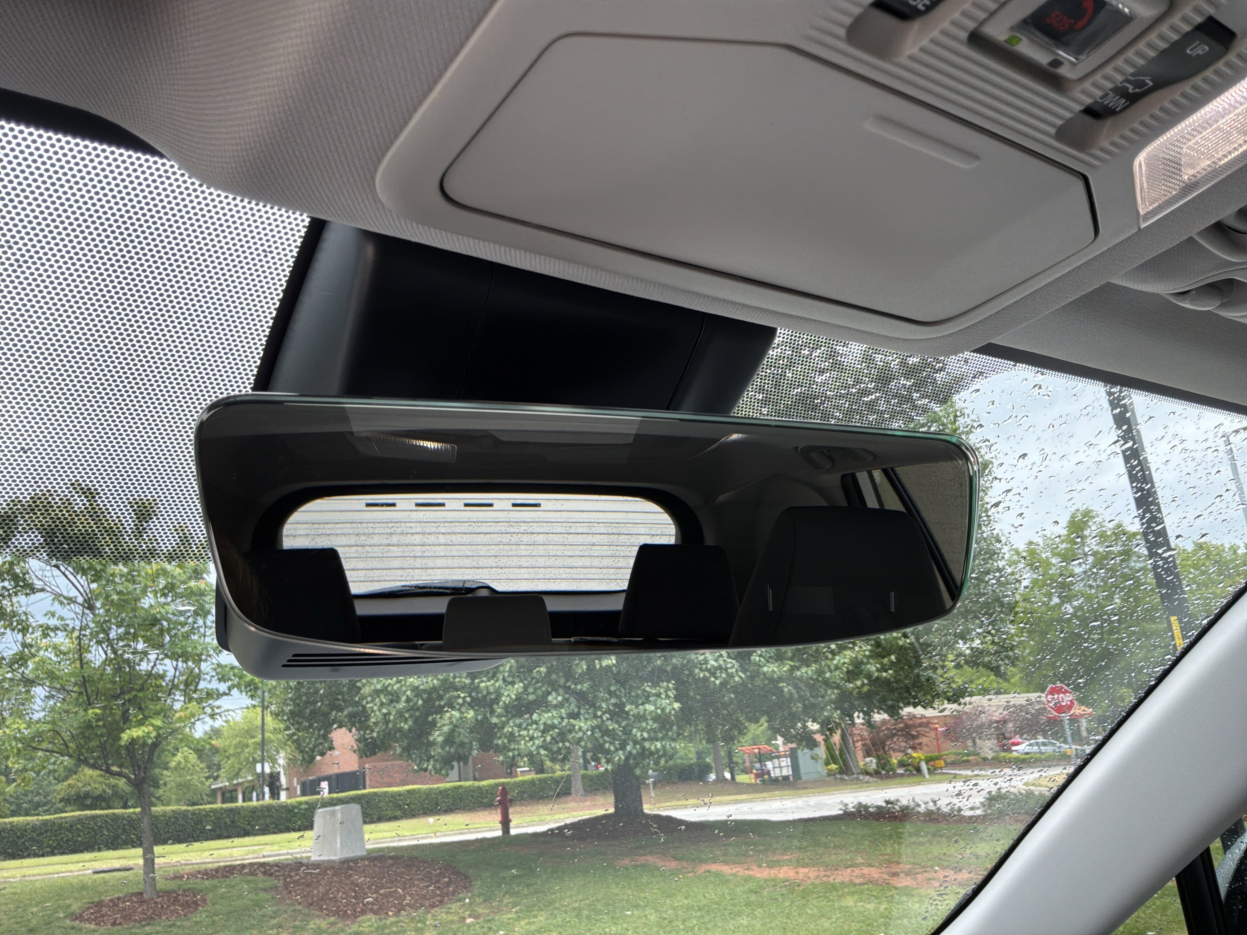 Used 2025 Toyota RAV4 XLE w/ Convenience Package FWD image 27