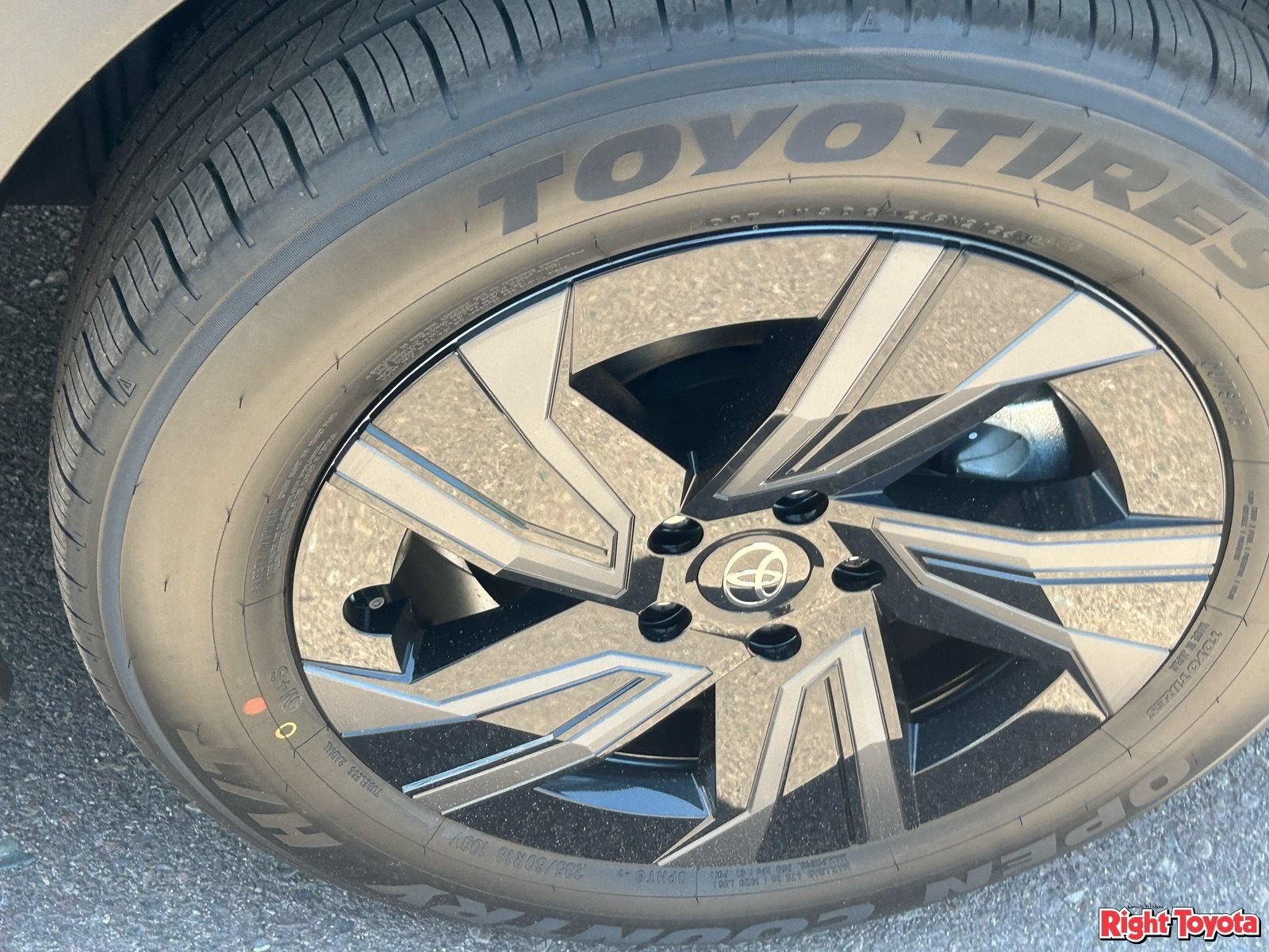 New 2026 Toyota C-HR AWD/4WD image 11