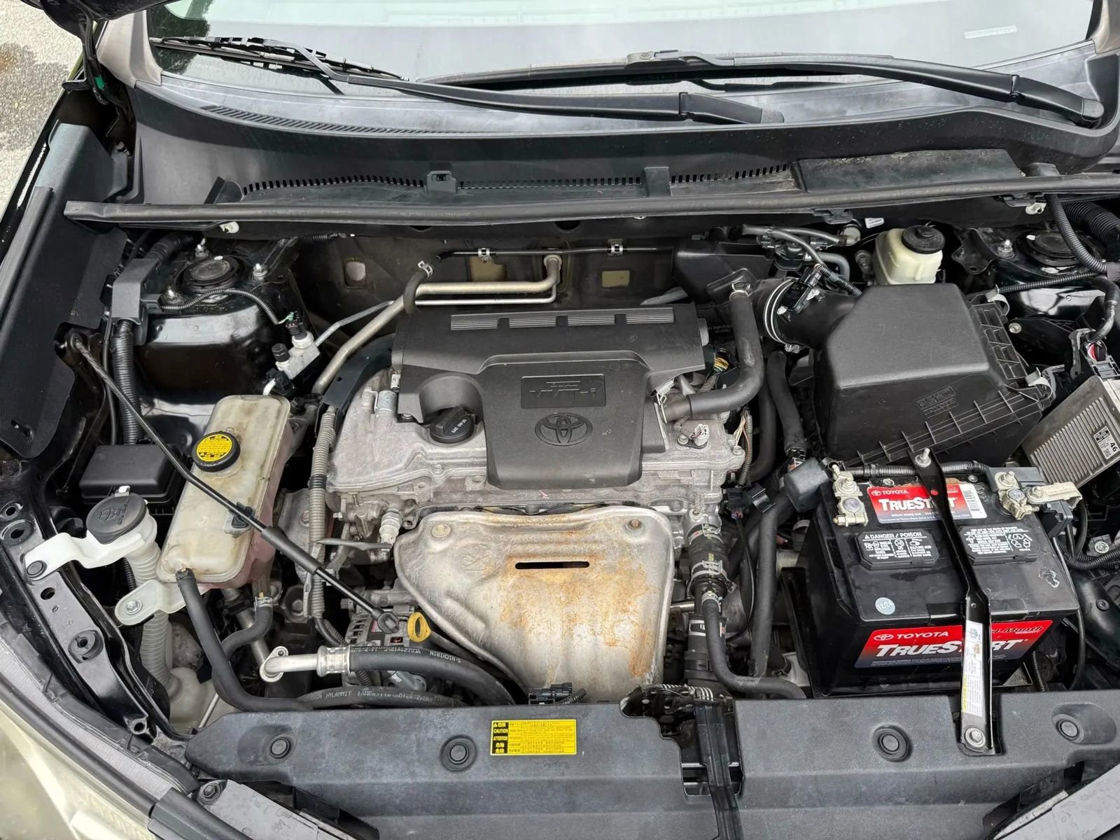 Used 2015 Toyota RAV4 Limited image 34