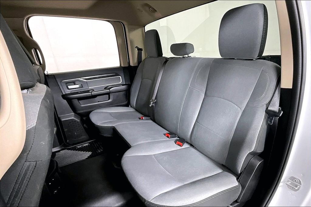 Used 2020 RAM 3500 Big Horn image 26