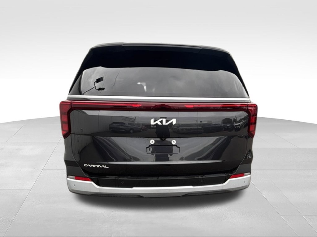 Certified 2026 Kia Carnival EX FWD image 4