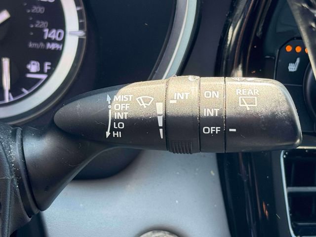 Used 2022 Toyota Highlander XLE AWD/4WD image 27