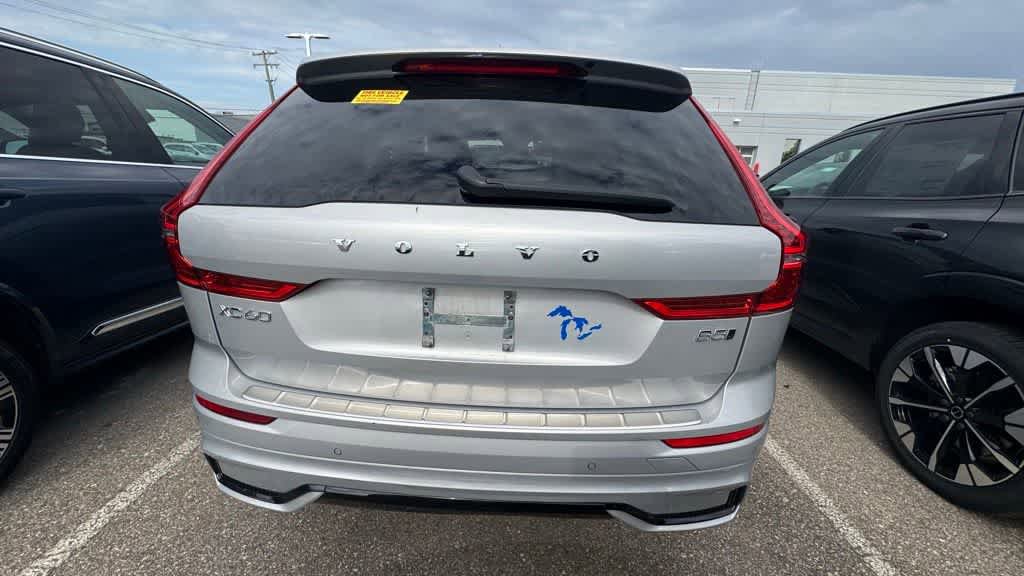 Used 2024 Volvo XC60 B5 Plus w/ Protection Package Premier AWD/4WD image 5