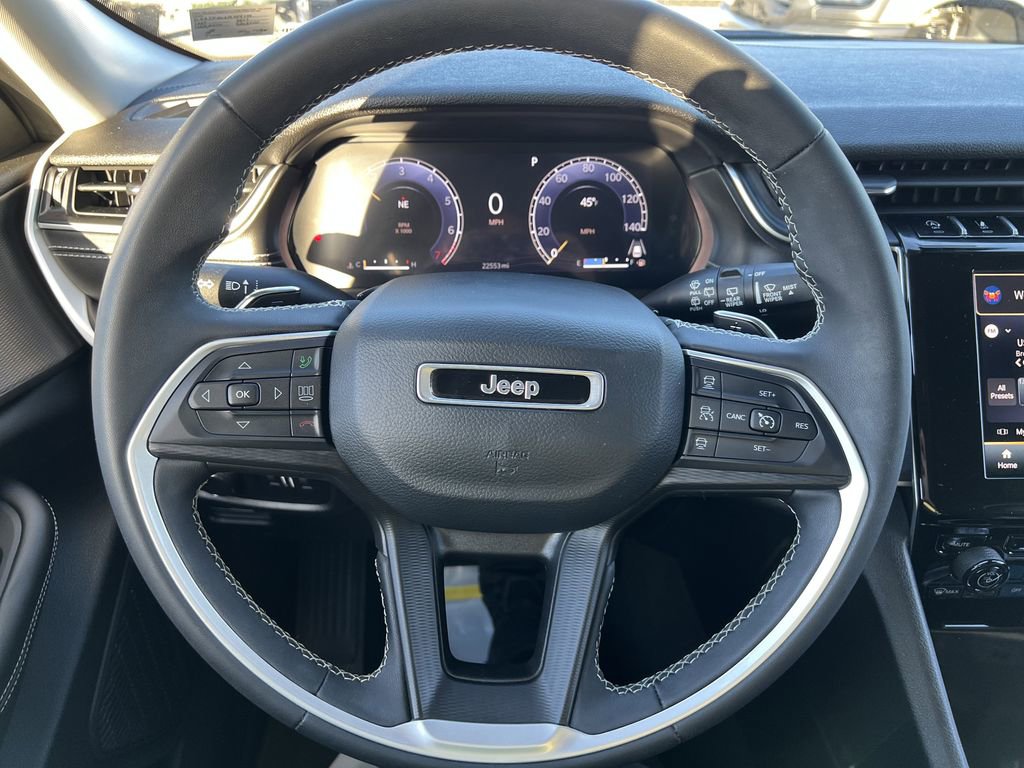 Certified 2023 Jeep Grand Cherokee Laredo image 10