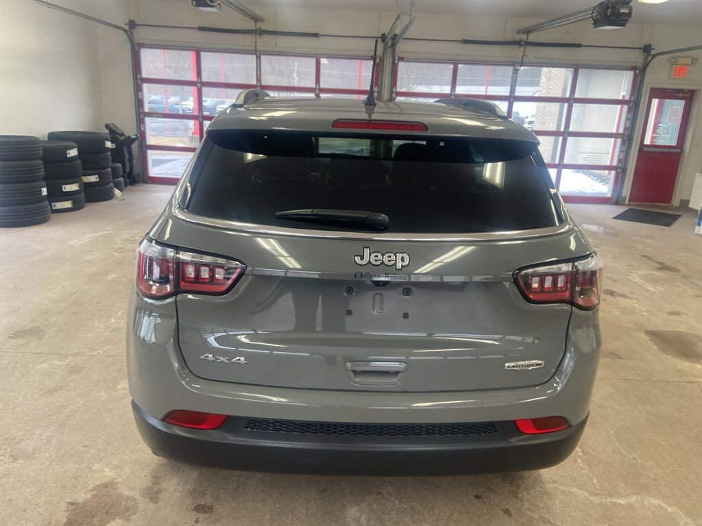 Used 2023 Jeep Compass Latitude w/ Sun and Sound Group image 12