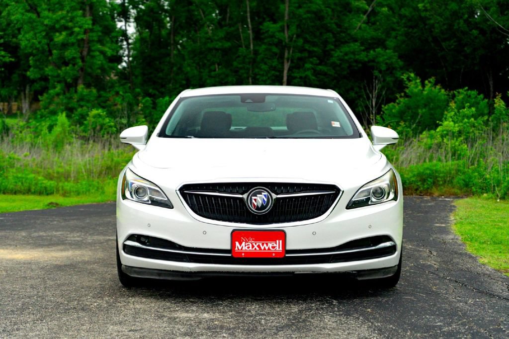 Used 2019 Buick LaCrosse Premium w/ Driver Confidence Package II FWD image 5