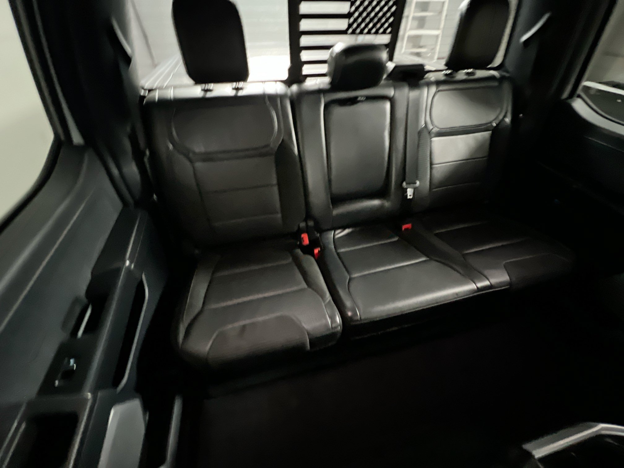 Used 2023 Ford F150 Raptor w/ Raptor 37 Performance Package AWD/4WD image 32