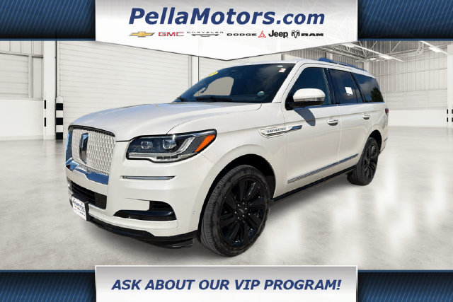 Used 2023 Lincoln Navigator Reserve AWD/4WD image 8