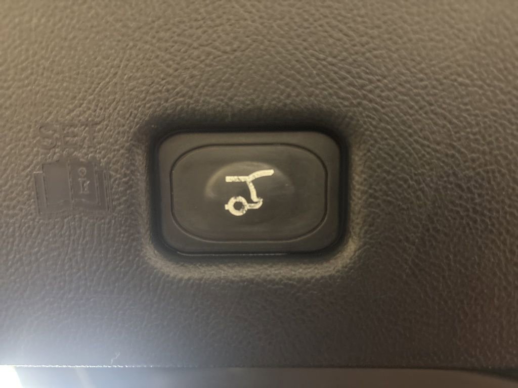 Used 2016 Lincoln MKX Reserve image 14