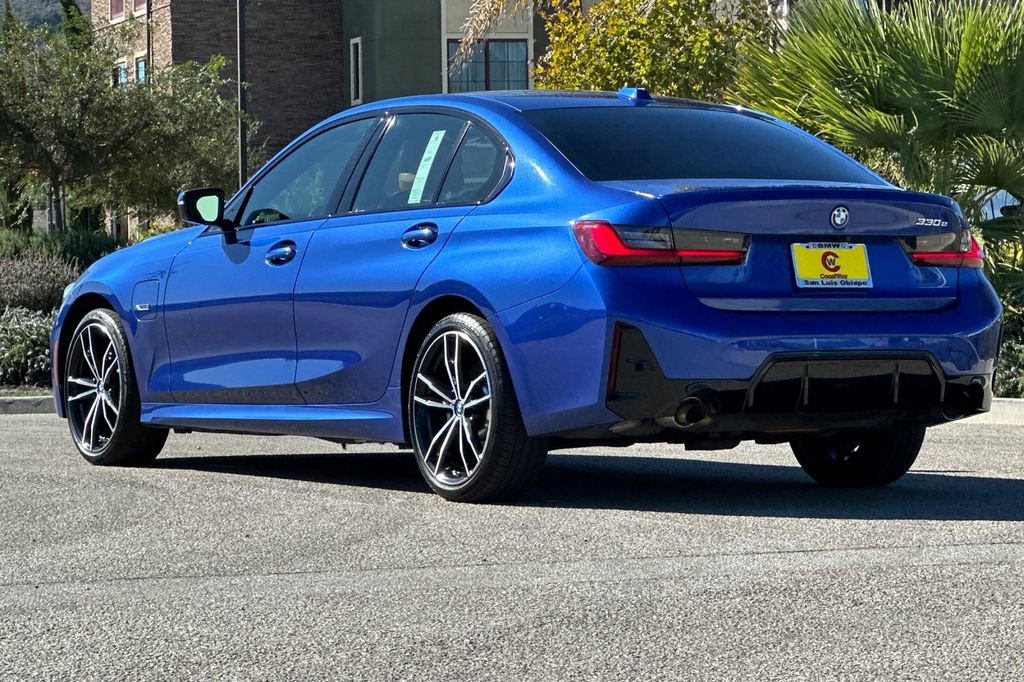 Used 2023 BMW 330e w/ M Sport Package image 5