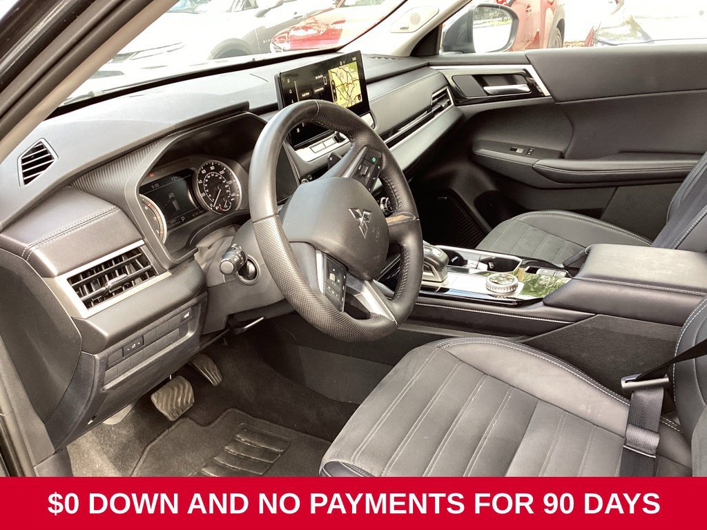 Used 2025 Mitsubishi Outlander SE AWD/4WD image 6