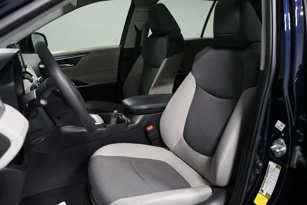 Certified 2022 Toyota RAV4 XLE w/ Convenience Package image 26