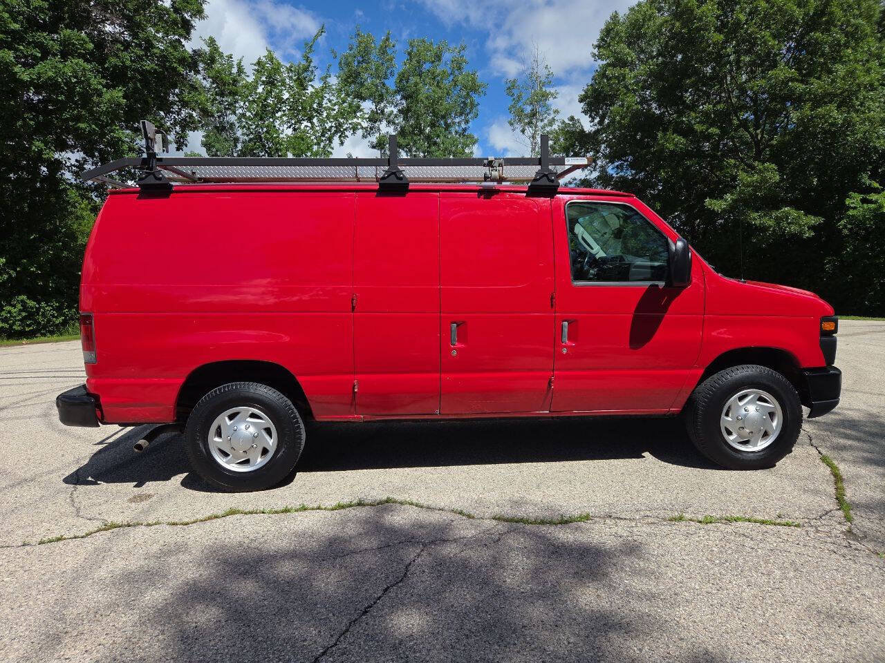 Used 2012 Ford E-250 and Econoline 250 w/ Commercial Cargo Van Pkg RWD image 7