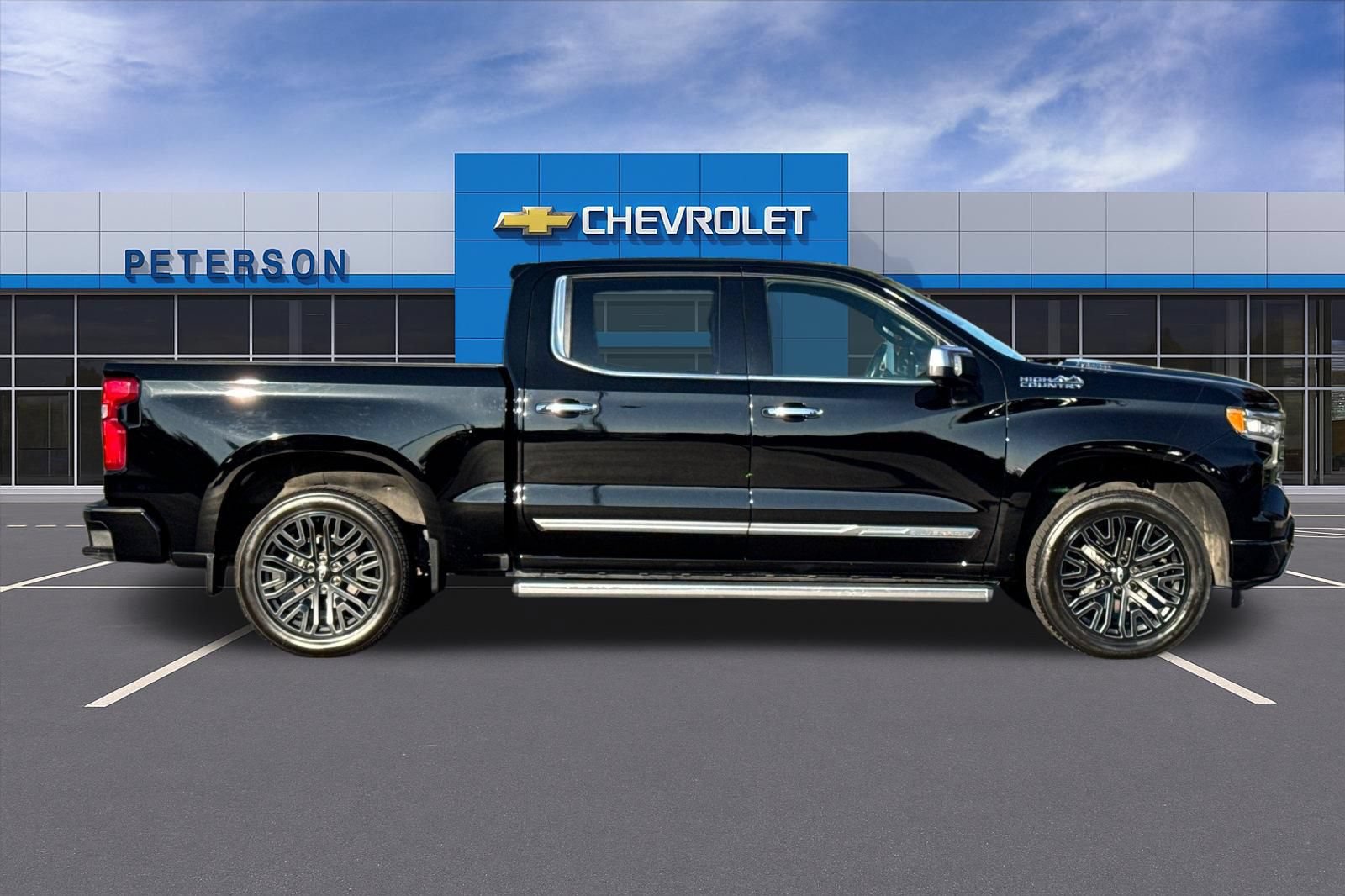 Certified 2024 Chevrolet Silverado 1500 High Country AWD/4WD image 3