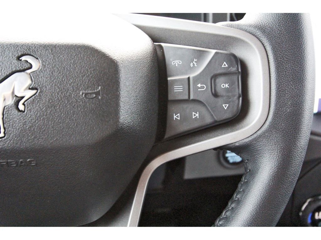 Used 2024 Ford Bronco Black Diamond image 18