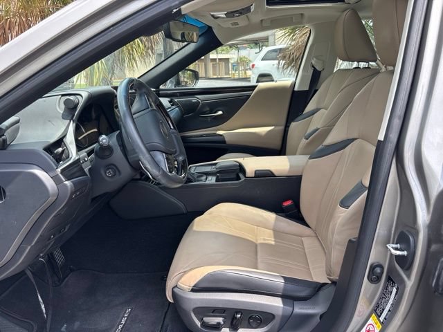 Used 2019 Lexus ES 350 Ultra Luxury FWD image 5