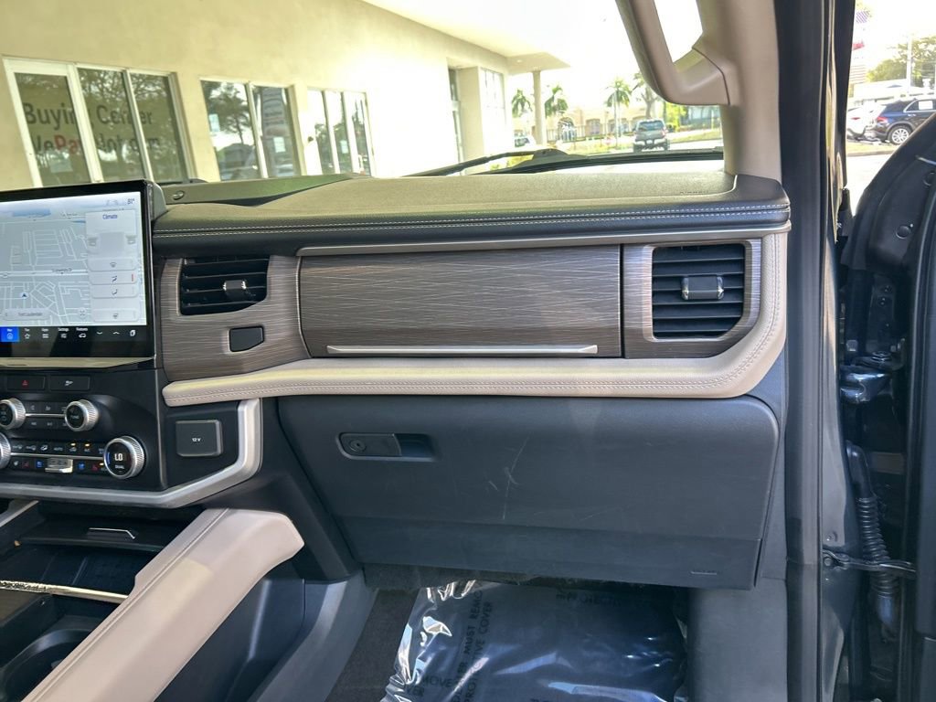 Used 2023 Ford Expedition Max Limited image 22