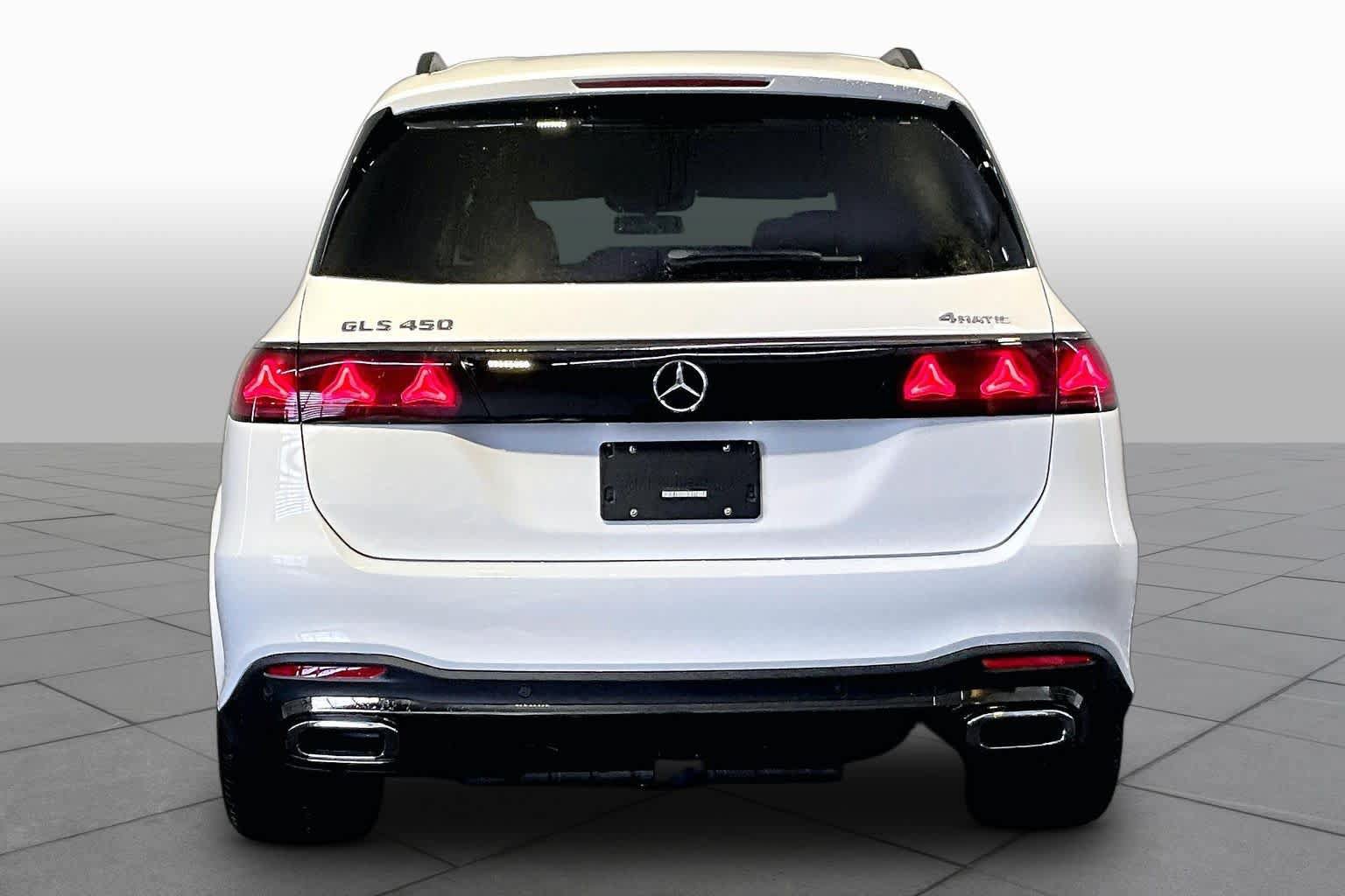 New 2027 Mercedes-Benz GLS 450 4MATIC image 4