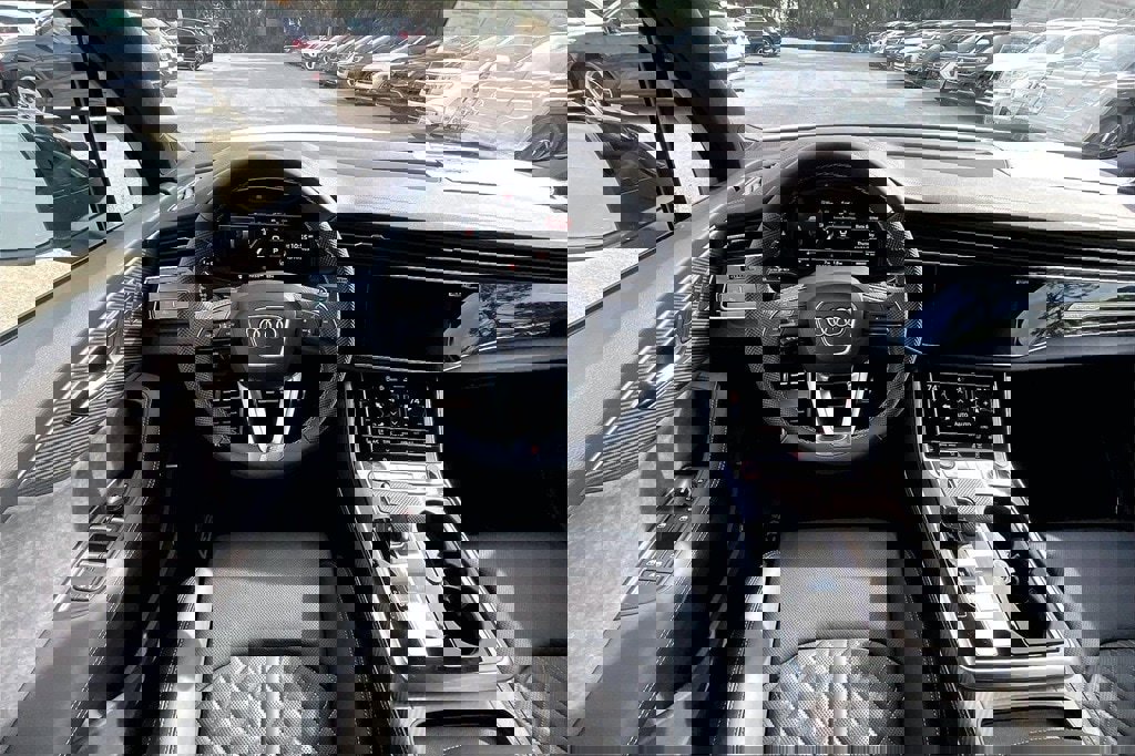 New 2026 Audi SQ7 Premium Plus image 19