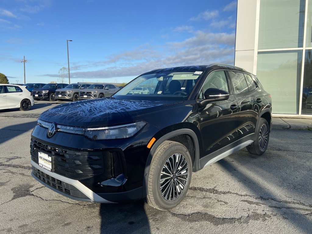 New 2026 Volkswagen Tiguan S image 3