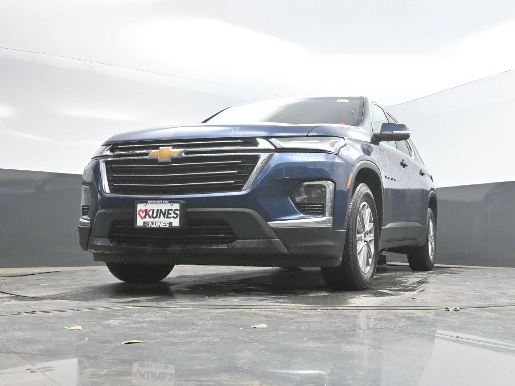 Used 2023 Chevrolet Traverse LT FWD image 31