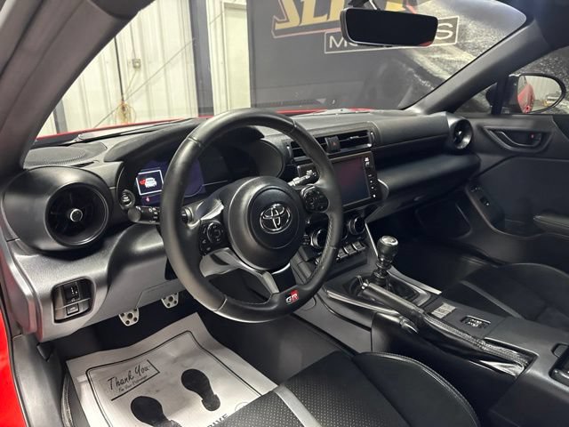 Used 2023 Toyota GR86 Premium RWD image 6