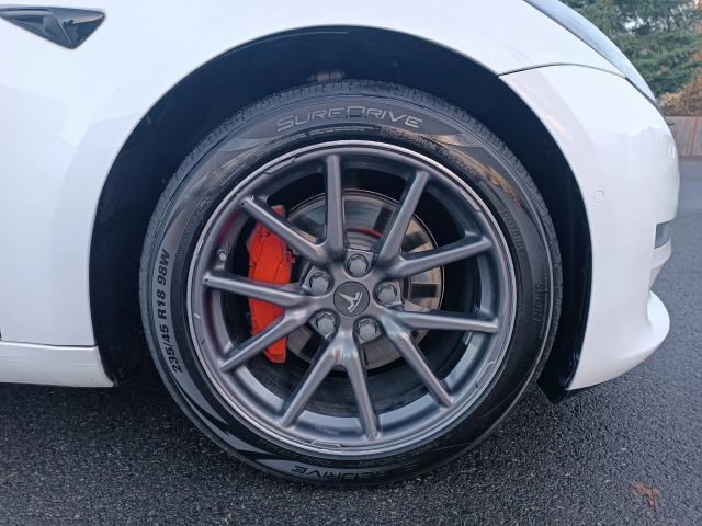 Used 2020 Tesla Model 3 image 23