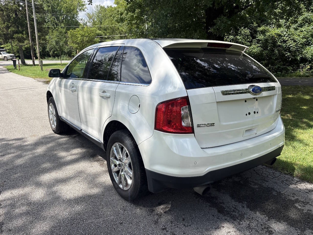 Used 2011 Ford Edge Limited FWD image 6