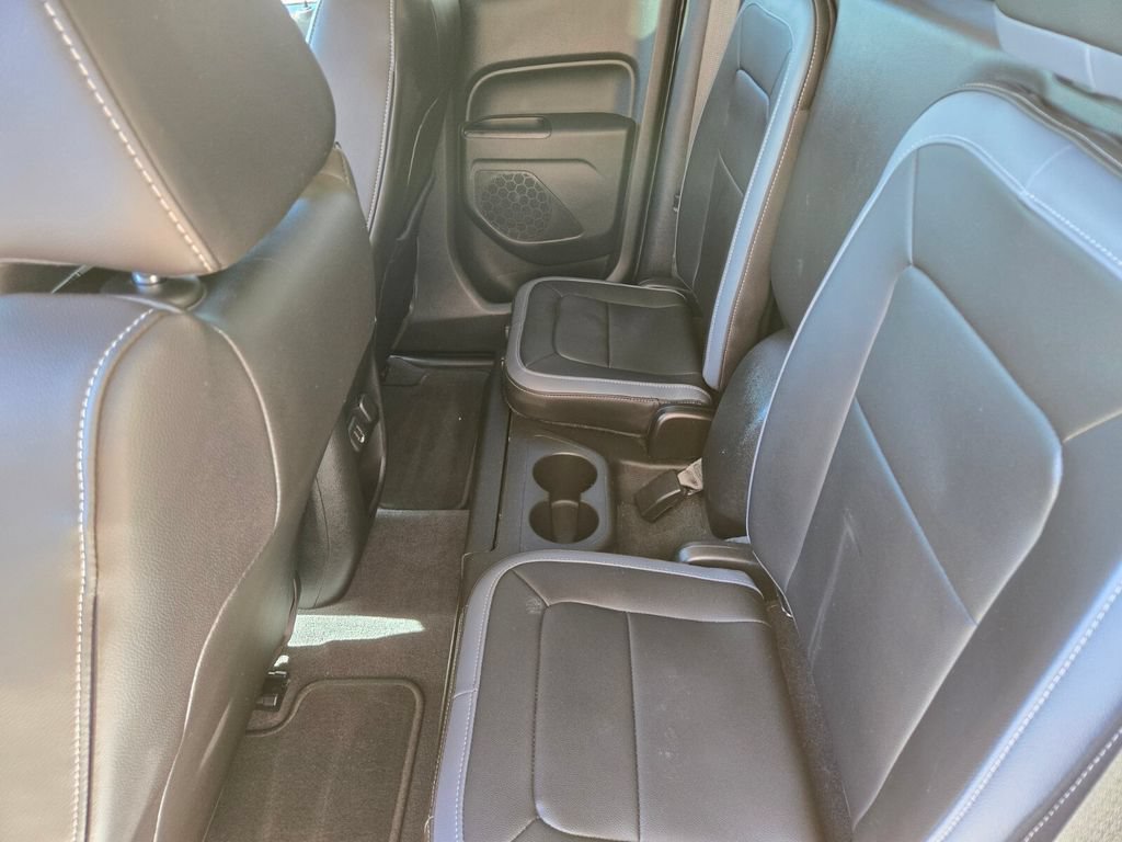 Used 2021 Chevrolet Colorado Z71 w/ Safety Package AWD/4WD image 12