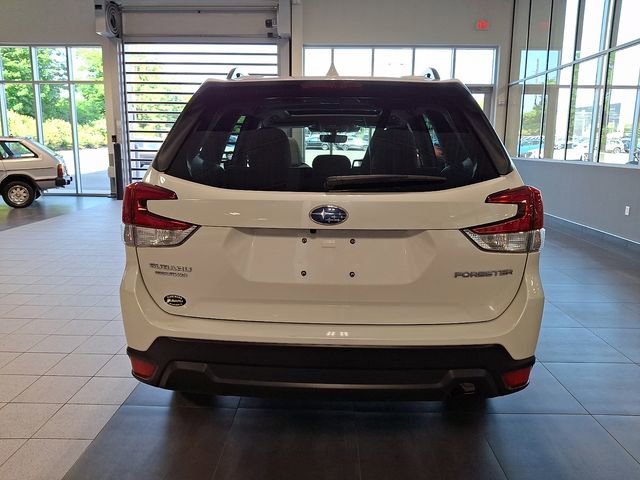 Certified 2023 Subaru Forester Premium AWD/4WD image 5