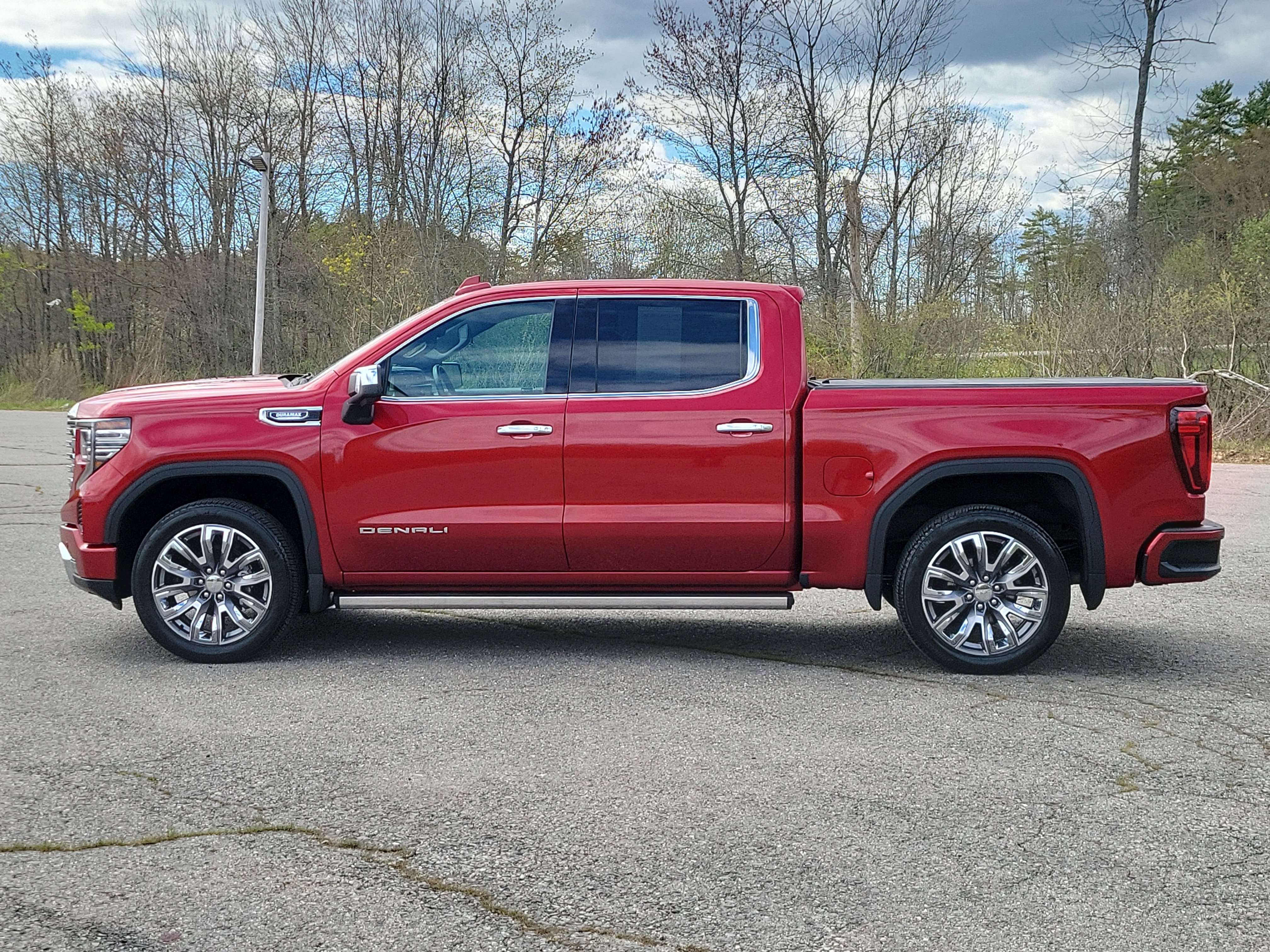Used 2023 GMC Sierra 1500 Denali w/ Denali Reserve Package AWD/4WD image 8