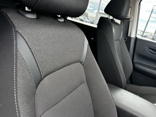 Used 2025 Honda CR-V EX image 14