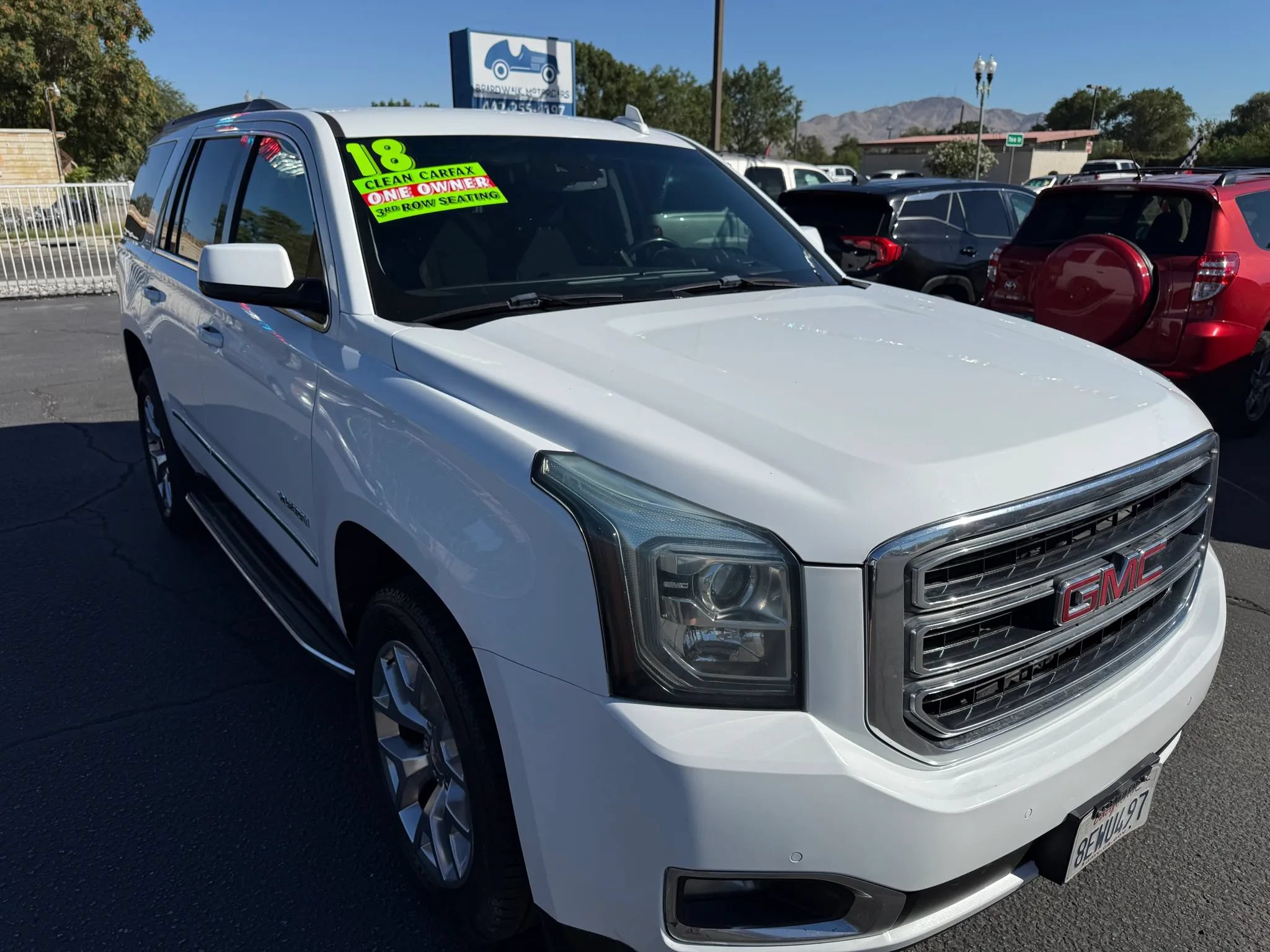 Used 2018 GMC Yukon SLE w/ SLE Value Package RWD image 1