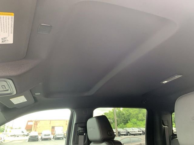 New 2025 GMC Sierra 2500 AT4 w/ AT4 Premium Plus Package image 13