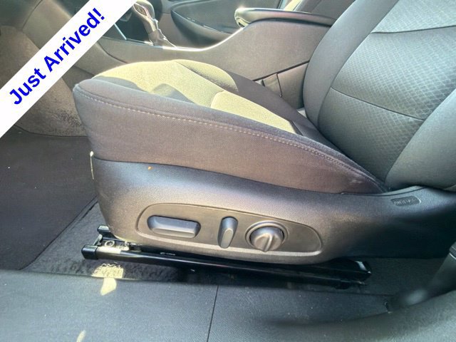 Used 2025 Chevrolet Malibu LT FWD image 35