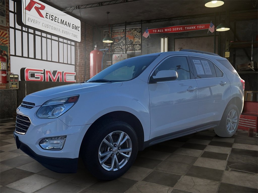 Used 2017 Chevrolet Equinox LT w/ Convenience Package image 1