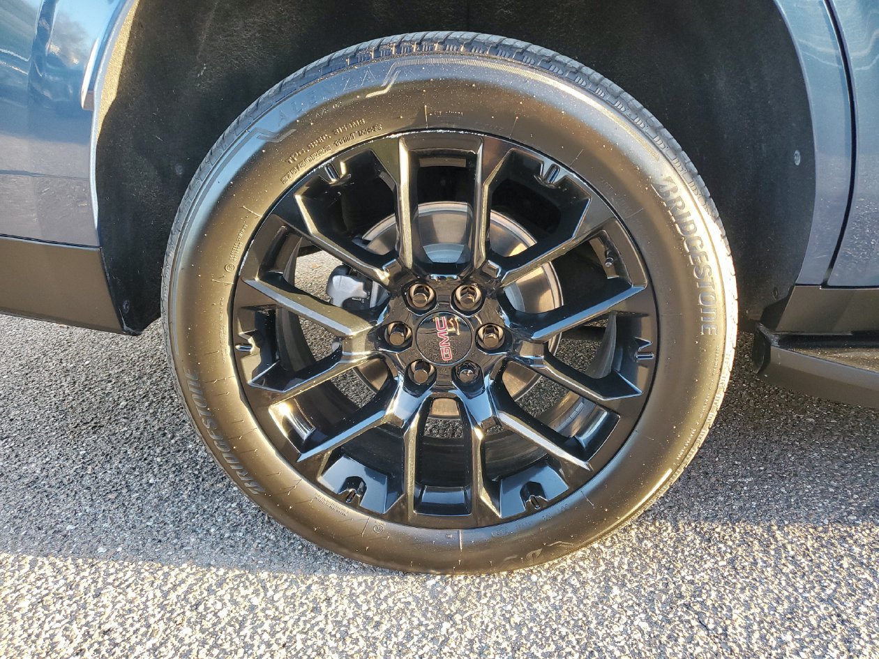 Used 2026 GMC Yukon Denali w/ LPO, Floor Liner Package RWD image 5