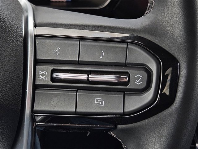 Used 2024 Chevrolet Colorado LT w/ LT Convenience Package image 15